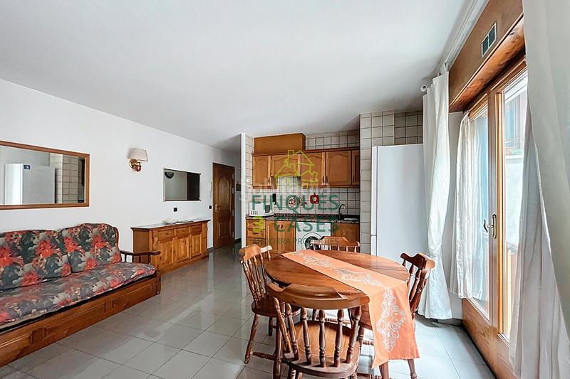 Foto 4fb06c3d-927f-4c2a-8c14-91cb4b41a5f3. Lloguer apartament amb aparcament a Encamp Encamp