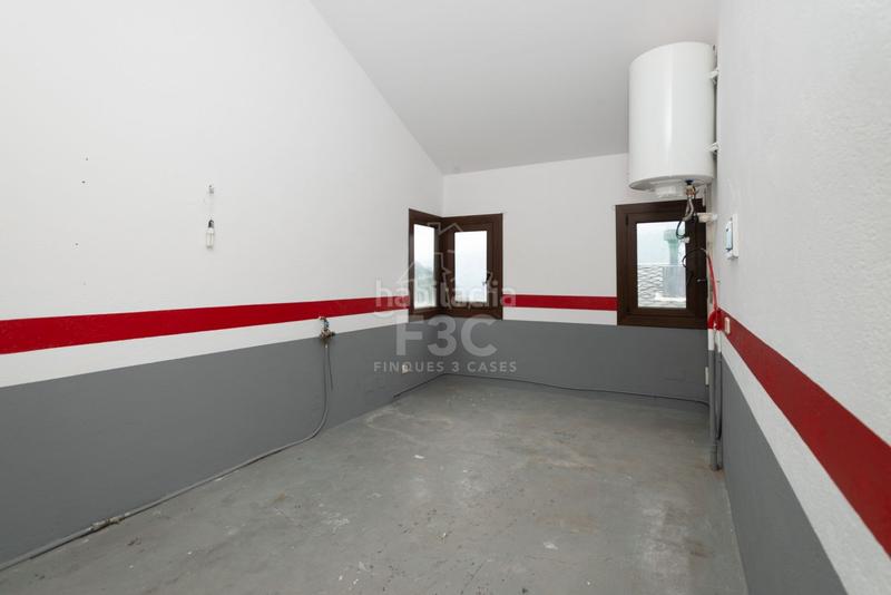 Foto 994602eb-6811-4343-b9a3-90b18cd7c1b2. Casa aparellada amb calefacció aparcament a Les Escaldes Escaldes-Engordany