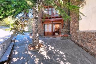 Casa aparellada a La Massana. Casa en venta en escàs, la massana
