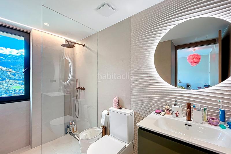 Foto bc72e8c1-61d6-4fbd-9dae-61ce7950f463. Chalet avec chauffage parking dans Canillo Canillo