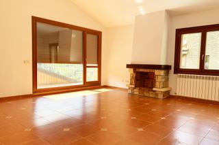 Miete Dachwohnung in Arinsal-Erts. Ático para alquilar en arinsal