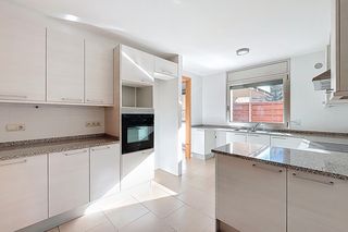 Apartament a Els Vilars d�Engordany. Exclusivo piso en venta en el centro de escaldesengordany, ideal