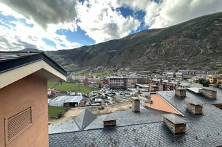 Pis de 5 habitacions en venda a Encamp · 22 de 60