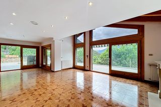 Rent Chalet in Els Vilars d´Engordany. Chalet único en alquiler en escaldes