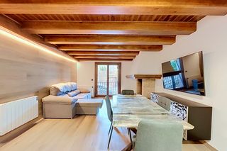 Apartment  Urbanització la devesa d'incles. Apartamento con vistas a pistas en venta en soldeu