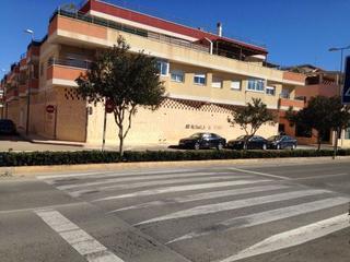 Location Local commercial à Pilar de la Horadada Ciudad. Alquiler gran superficie para negocio