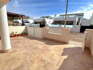 Casa en Centro. Casa en planta baja con buhardilla en los alcázares