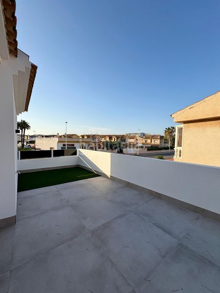 Foto 66ff74e1-6b6e-426b-9cd8-11c308993c68. Casa amb calefacció aparcament a Santiago de La Ribera San Javier