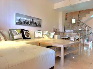 Casa adosada en Los Narejos_Punta Calera. Excepcional duplex adosado con vistas al mar.