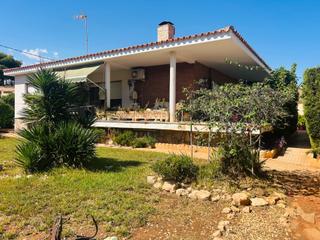 Xalet a Los Urrutias. Gran chalet independiente
