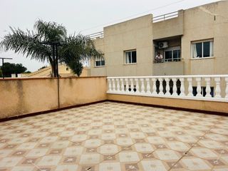 Casa in Centro. Gran vivienda tipo dúplex con solarium y sótano.