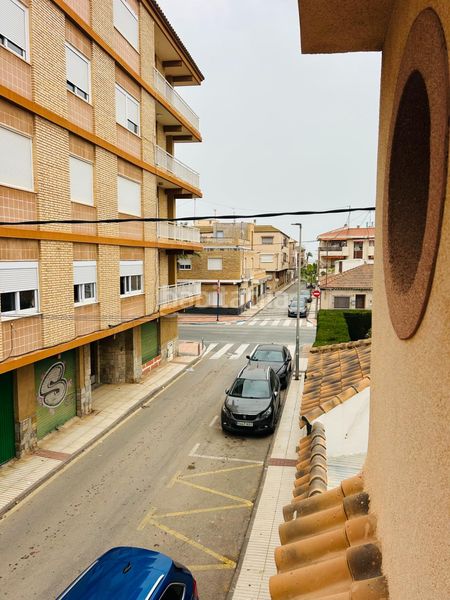 Foto d5a08d42-f5bf-4401-a847-46bebbe92dce. Casa a Centro Alcázares (Los)