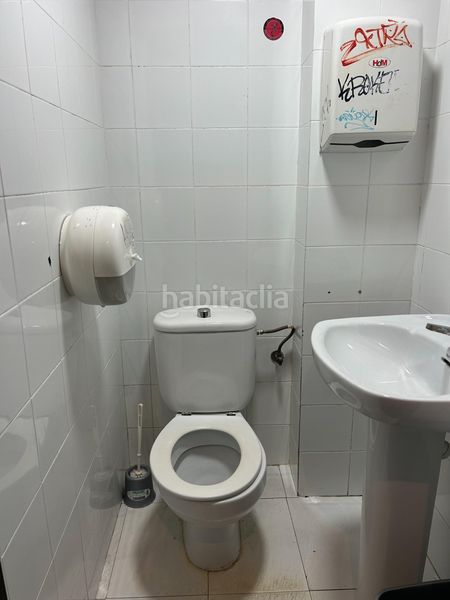 Foto fcde19ac-4a74-4b00-9071-d8203e4ec46c. Local comercial a Centro Alcázares (Los)
