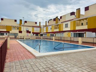 Casa pareada en Las Lomas de Rame-Bahía Bella. Magnífica casa en lomas del rame