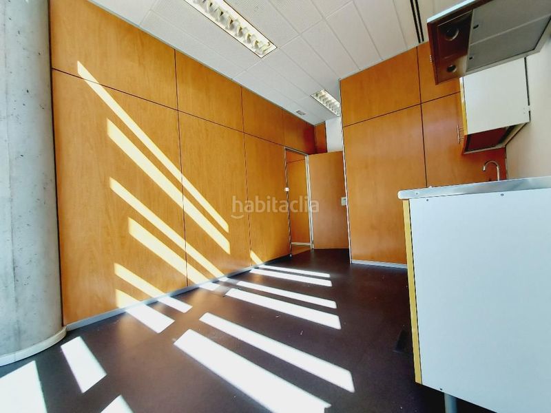 Foto 29069384-5e0c-4cd4-9d03-6feeca338912. Location bureau avec chauffage dans Zona Industrial Alcobendas