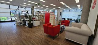 Location Bureau  Avenida de la industria. Oportunidad . ubicación privilegiada