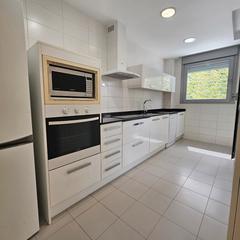 Rent Ground floor  Calle de juan daniel fullaondo