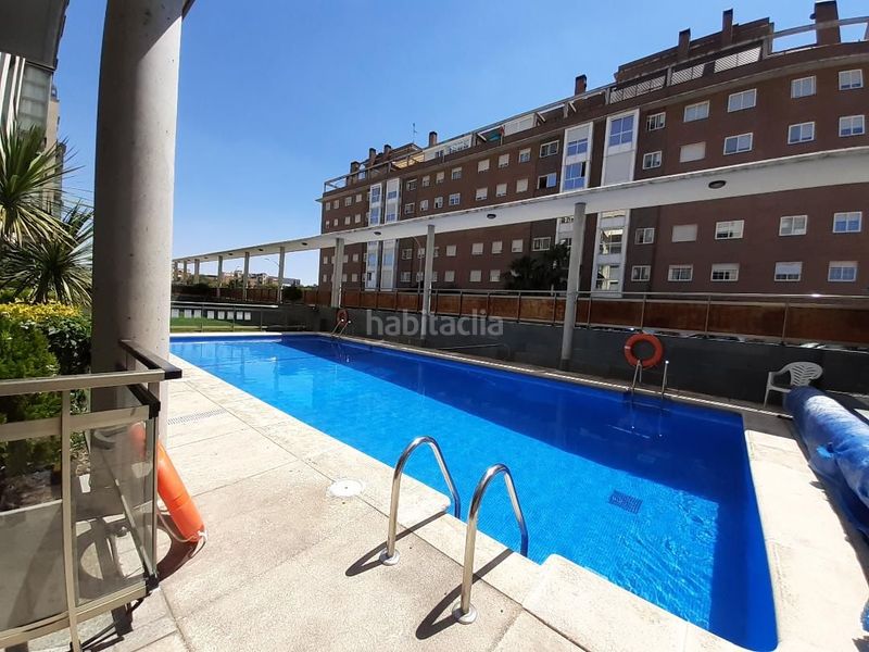 Foto 4ea08b03-0466-41c6-8f22-c44264329bfe. Rent flat with heating parking pool in Sanchinarro Madrid