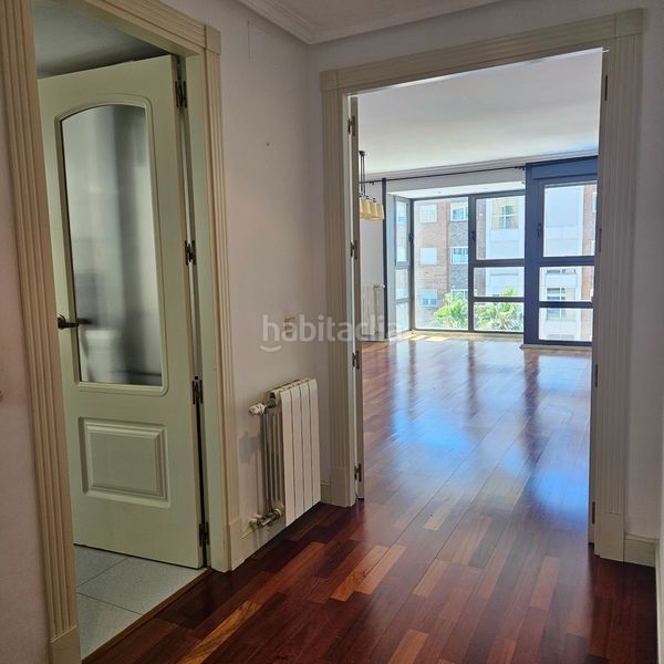 Foto c922c551-285a-421c-976a-5cab3c2e49f7. Rent flat with heating parking pool in Sanchinarro Madrid