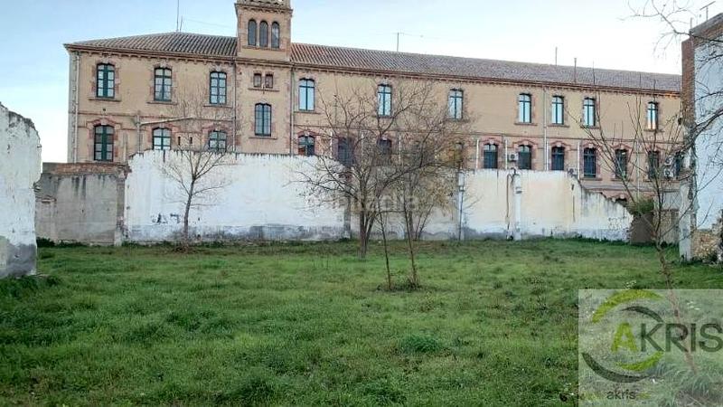 Foto 142236d2-d571-4603-9396-759051a404cc. Terreny residencial a Centre Figueres