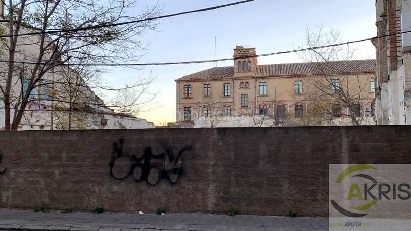 Foto 9d39fe53-f604-4dd5-a3e2-cbddfb8d0d9e. Terreny residencial a Centre Figueres