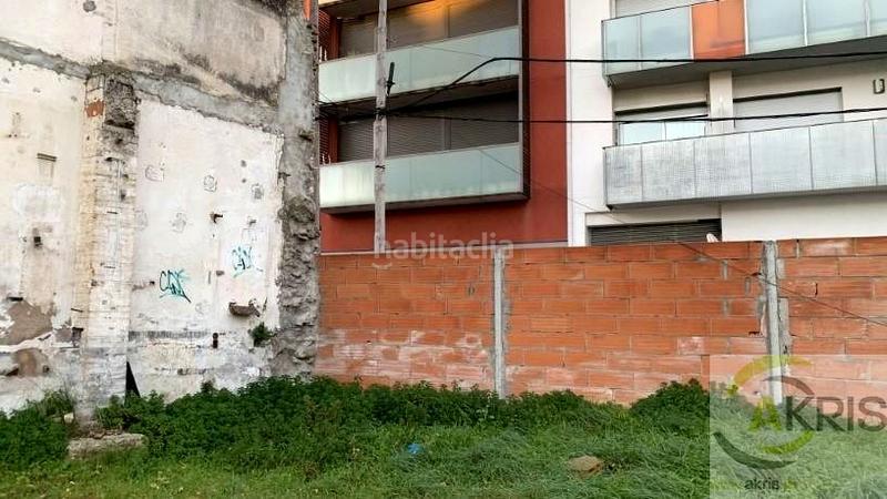 Foto ead5db5b-e427-41a4-8c0e-b80131905dad. Terreny residencial a Centre Figueres
