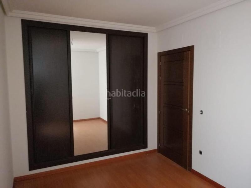 Foto cd8ef8db-9fbd-4603-b1a1-c4e87336fa07. Piso magnifico piso en Consuegra