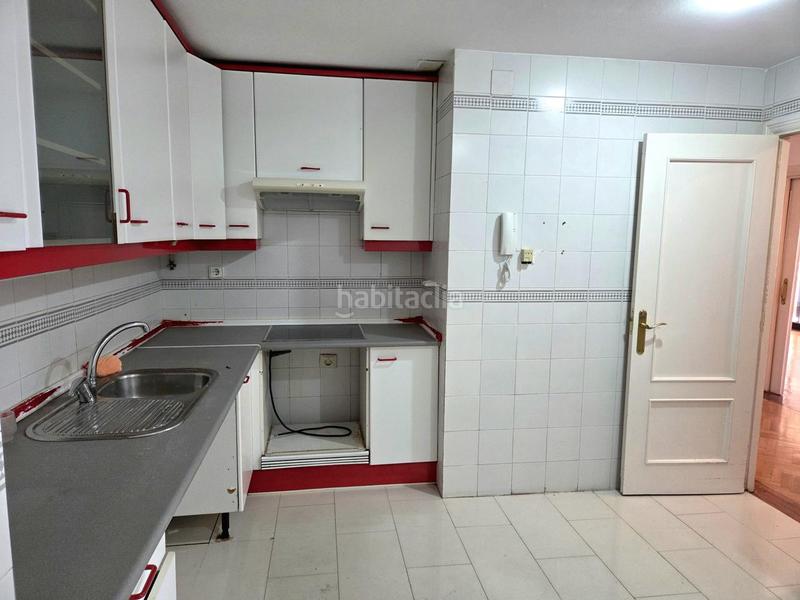 Foto fc7baeee-74e7-4ecc-a1ee-af74af20b4f7. Appartamento con riscaldamento parcheggio piscina in Toledo