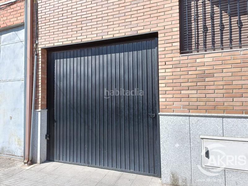 Foto 636cb59c-0085-4e25-8724-ca2c2ba482af. Parking coche plaza de garaje en venta en Fuensalida