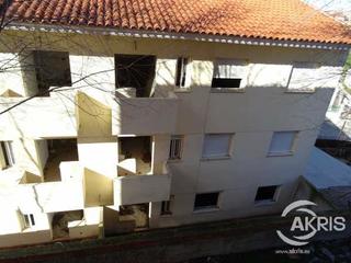 Édifice à Recas. 10 chalets y edificio de 6 pisos en venta en recas