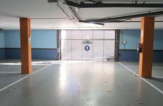Aparcament cotxe a Turó de Can Mates