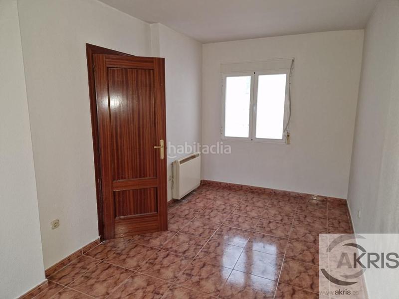 Foto 1877ba2c-a69d-44b1-9572-f2f3de3d5fdf. Casa pareada casa en venta en los yebenes en Yébenes (Los)