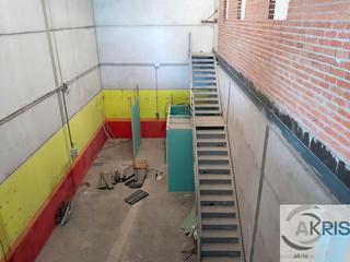 Location Bâtiment à usage industriel à Estación-Cruz Roja. Alquiler nave industrial en la mejor zona de illescas