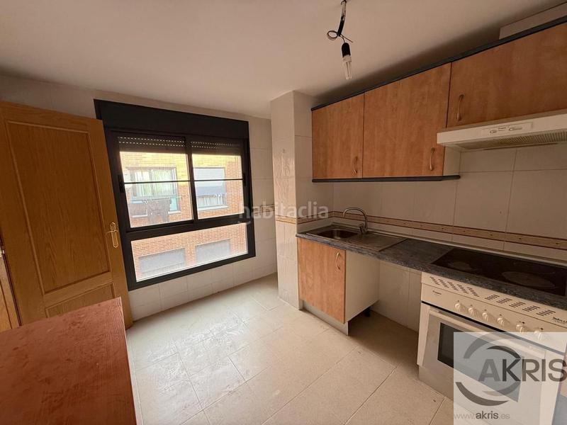 Foto 0dfb28f6-7b93-474f-87c7-b484a21cb1ad. Pis amb calefacció aparcament piscina a Urbanización San Isidro Ocaña