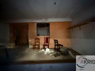 Casa a Yuncos. Chalet adosado en yuncos para reformar