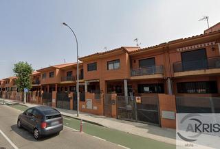 Casa a Los Robles. Vivienda ocupada, no se puede visitar!! en seseña