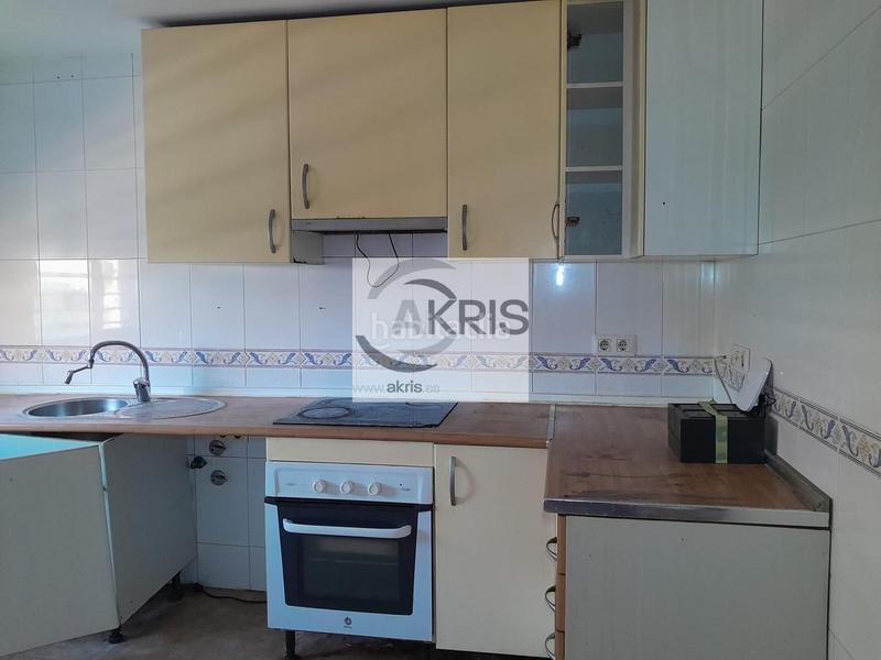 Foto 7efb852f-a2d3-4ba8-912b-dc9f8f5079a5. Casa chalet con 4 dormitorios en Los Robles Seseña