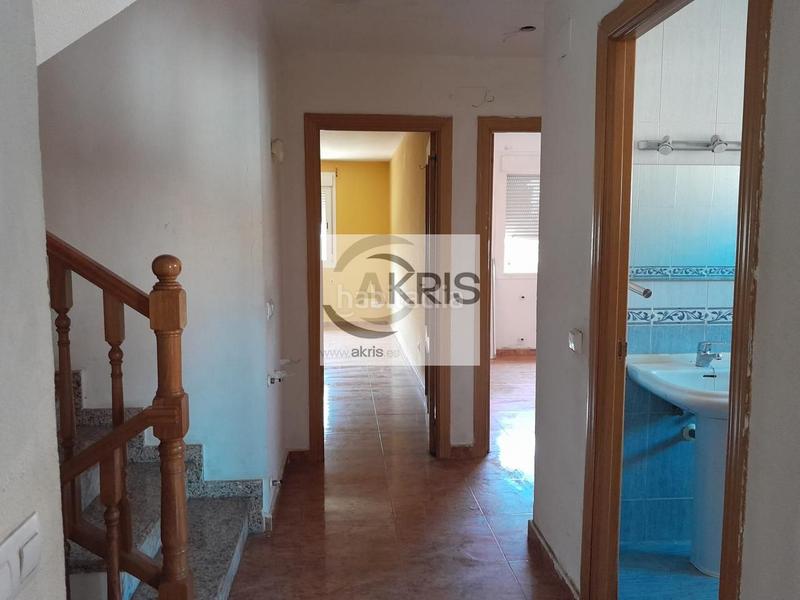 Foto ab34faea-db0b-48b4-afc1-bf82cd2872d1. Casa chalet con 4 dormitorios en Los Robles Seseña