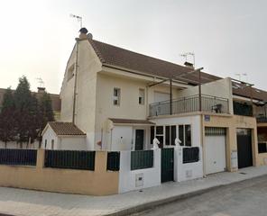 Casa a Yuncler. Vivienda okupada sin posibilidad de visitar ni financiar