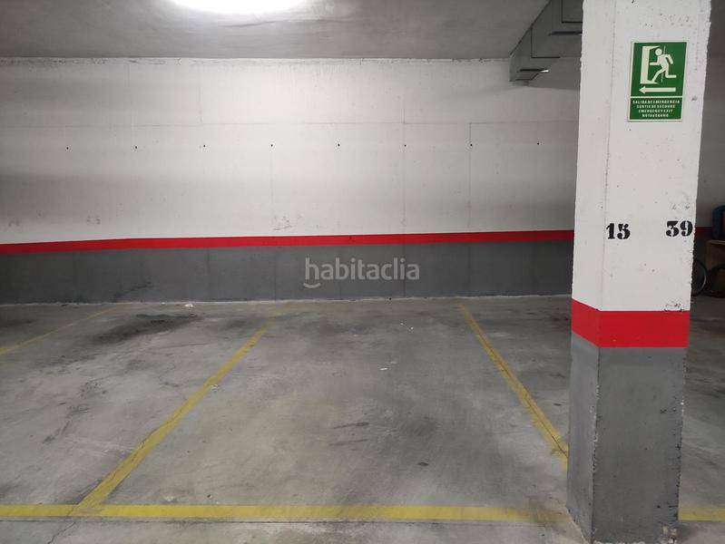 Foto 0aabde0d-13fd-4ee7-963e-64fd2fd3827e. Parking voiture dans Olías del Rey