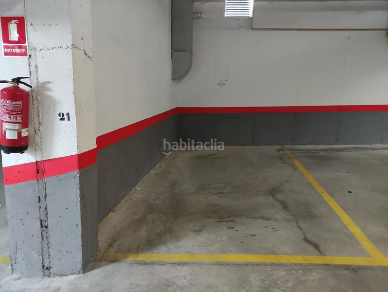 Foto 72faa543-de95-4e40-8ca1-27cb447575dc. Parking voiture dans Olías del Rey