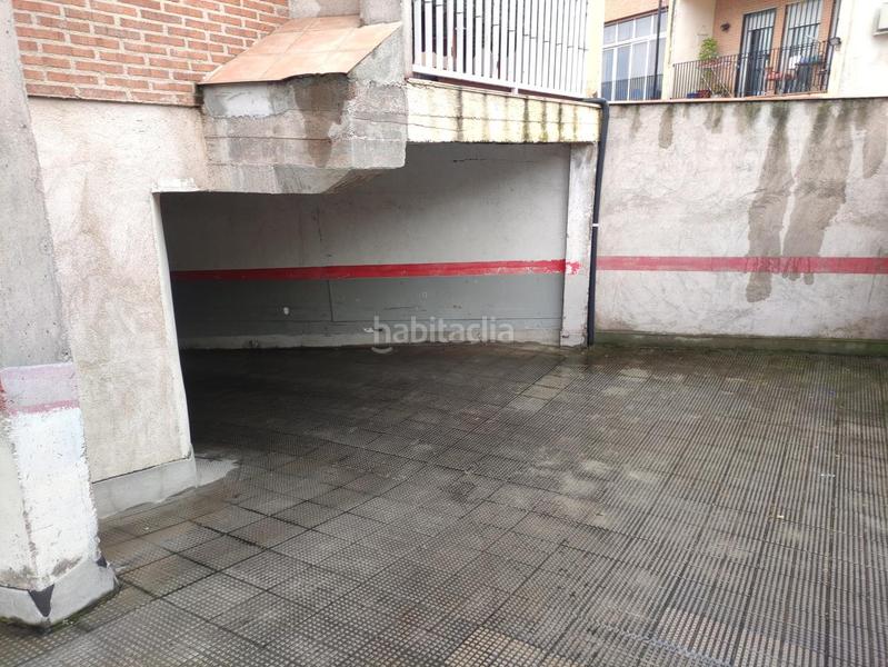 Foto 77c31ab2-7b06-4d6a-b847-4d08d37993e5. Parking voiture dans Olías del Rey