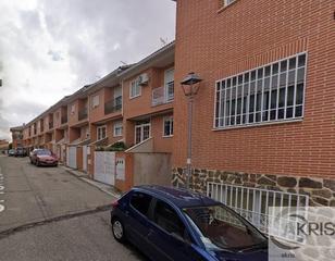 Casa a Ciruelos. Chalet adosado en ciruelos en estado ocupacion