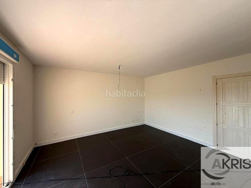 Foto 58fb719a-feff-4be2-8aff-0602db7b2080. Casa a schiera con riscaldamento parcheggio in Torre de Esteban Hambrán (La)