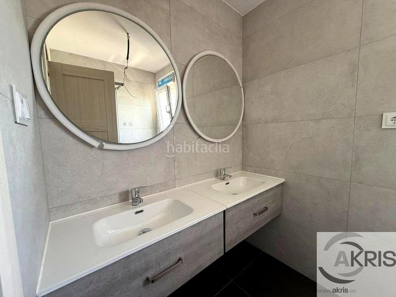 Foto 9acfd247-5ff3-4ee2-a635-8d0109f9bd97. Casa a schiera con riscaldamento parcheggio in Torre de Esteban Hambrán (La)