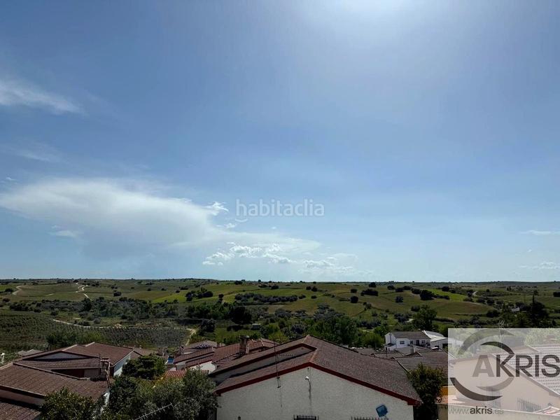 Foto a4d92cb3-1ed6-4bc0-b338-e2c9912cb0b9. Casa a schiera con riscaldamento parcheggio in Torre de Esteban Hambrán (La)