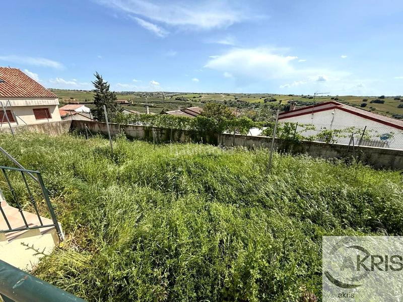 Foto b127b9db-64c2-4e60-8de2-99c355251262. Casa a schiera con riscaldamento parcheggio in Torre de Esteban Hambrán (La)