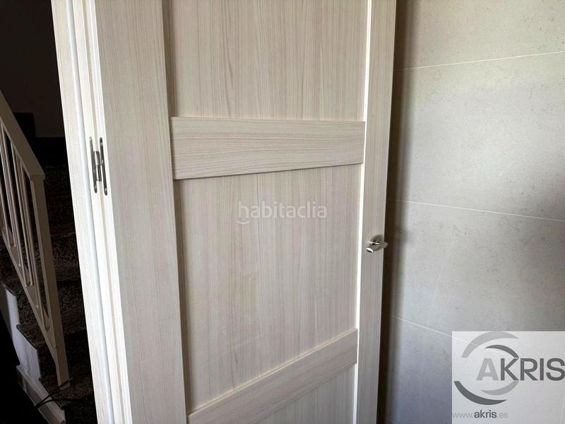 Foto f8db7cb0-9290-4cda-a8ac-73be7b87e93c. Casa a schiera con riscaldamento parcheggio in Torre de Esteban Hambrán (La)