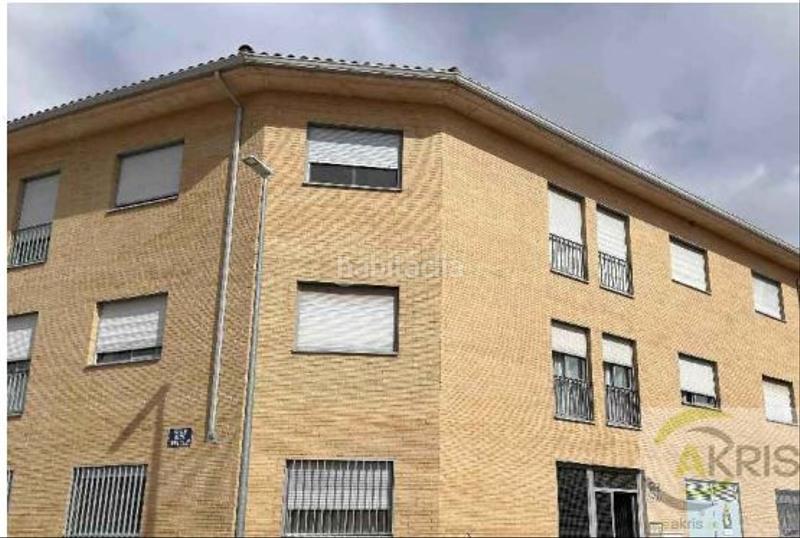 Foto f57341fc-c9c7-46e2-9ede-41af086e4e17. Piano terra con parcheggio in Manzanares