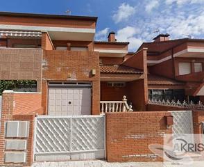 Casa a Valle Grande. Vivienda ocupada, no se puede visitar!! en seseña
